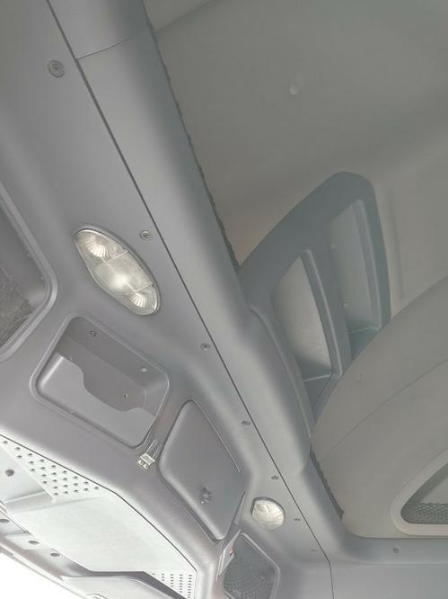 FREIGHTLINER CASCADIA