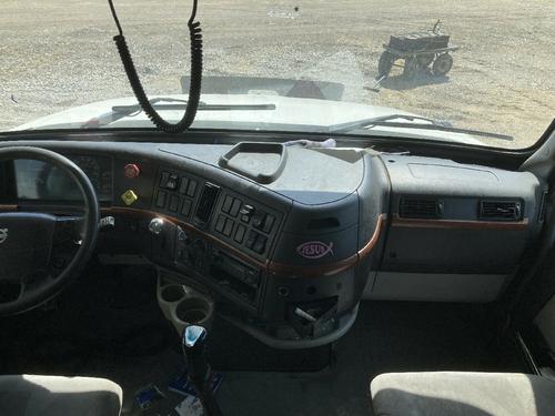 Volvo VNL
