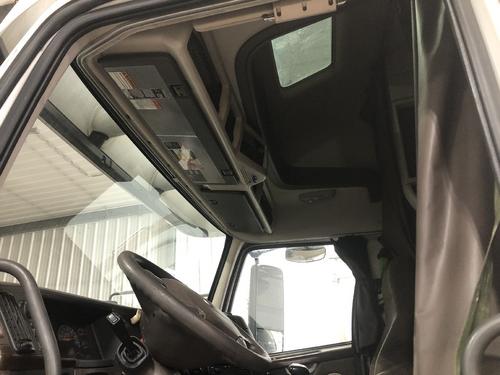 Volvo VNL