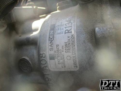 INTERNATIONAL DT 466E Air Conditioner Compressor