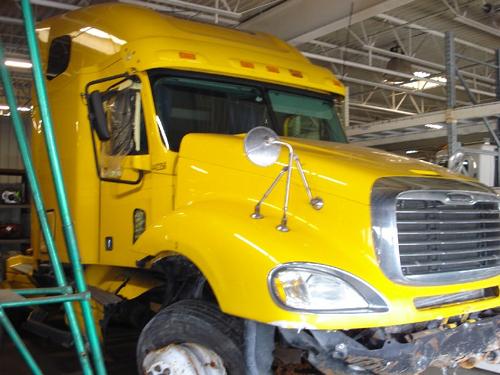 FREIGHTLINER COLUMBIA 120