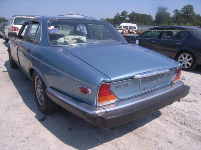 JAGUAR XJ6