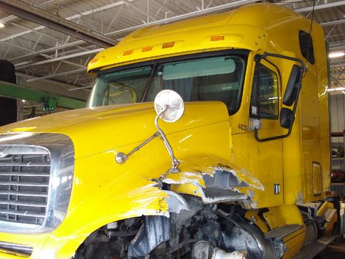 FREIGHTLINER COLUMBIA 120