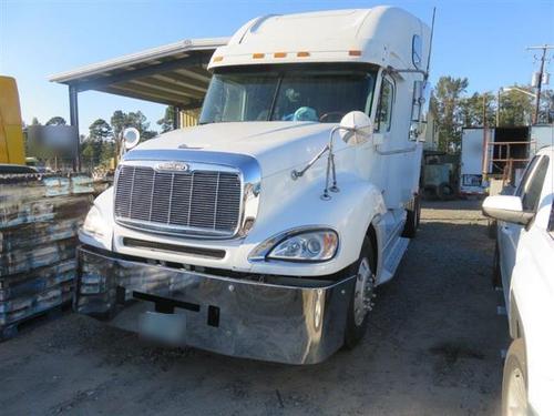 FREIGHTLINER COLUMBIA 120