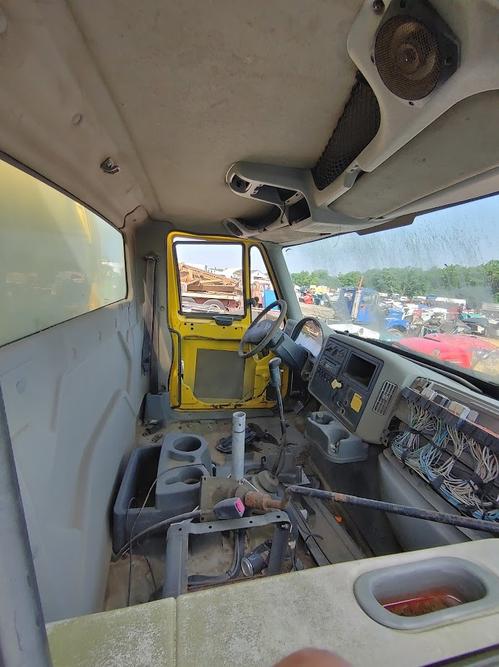 INTERNATIONAL 7400