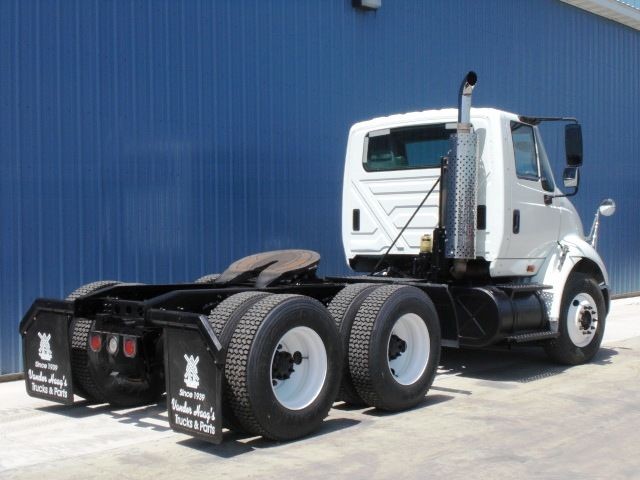 INTERNATIONAL 8600