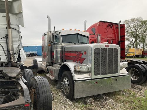 Peterbilt 389