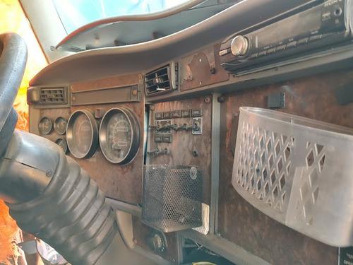 KENWORTH T300