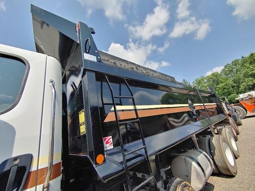 FREIGHTLINER COLUMBIA 120