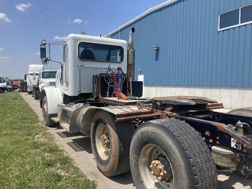 Peterbilt 365