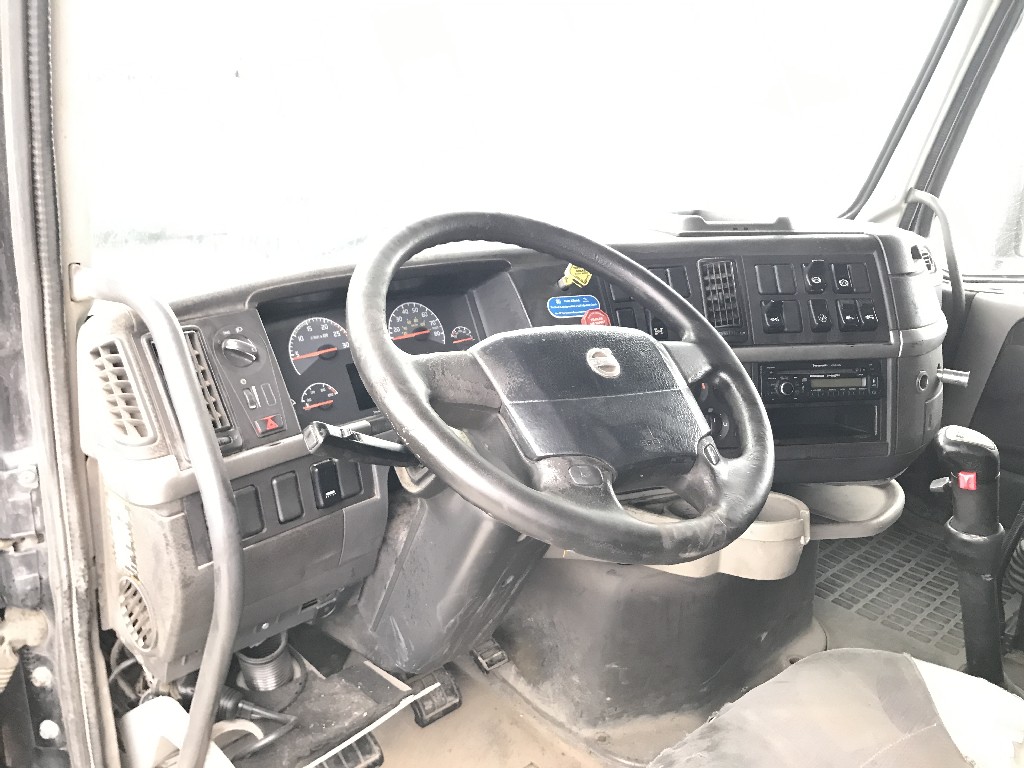 Volvo VNL
