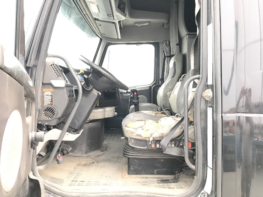 Volvo VNL