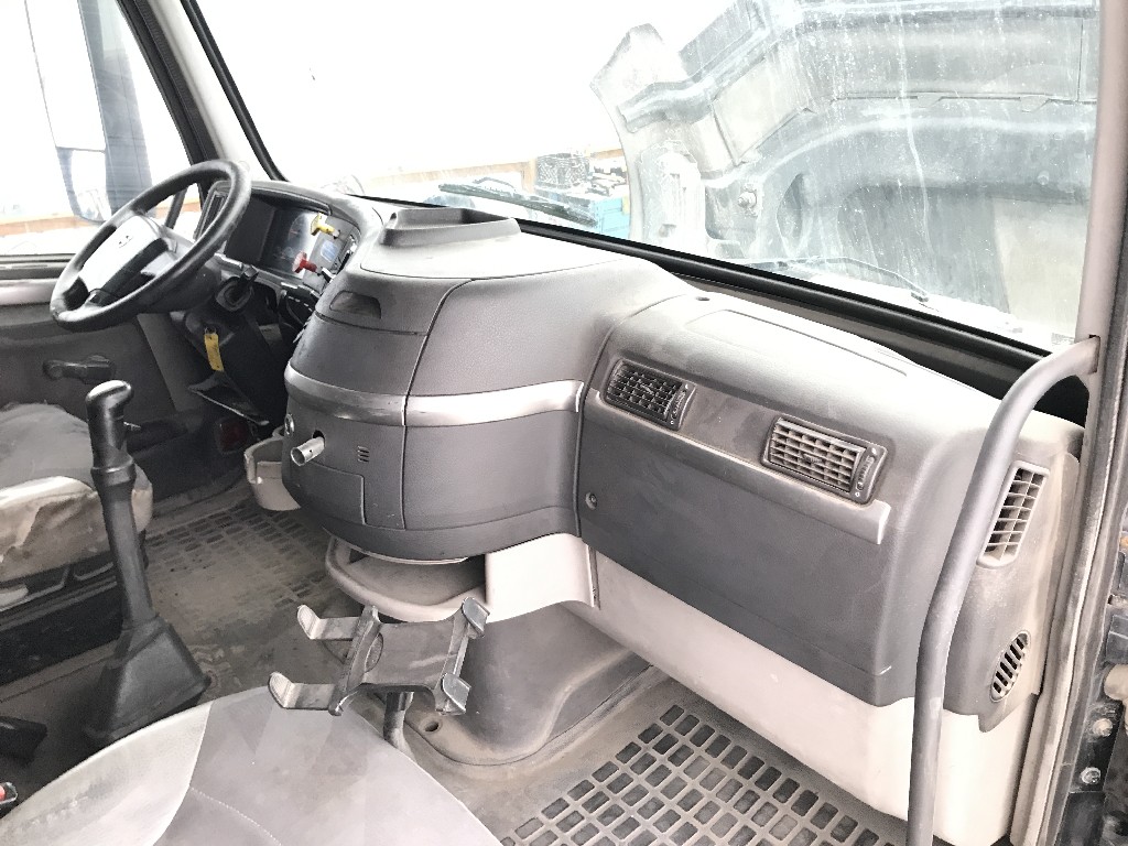 Volvo VNL