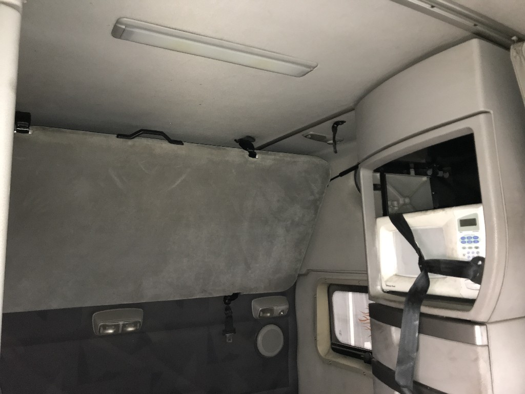 Volvo VNL