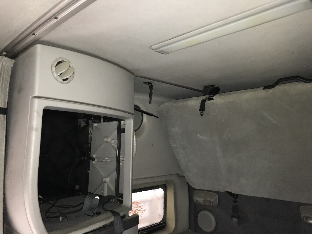 Volvo VNL
