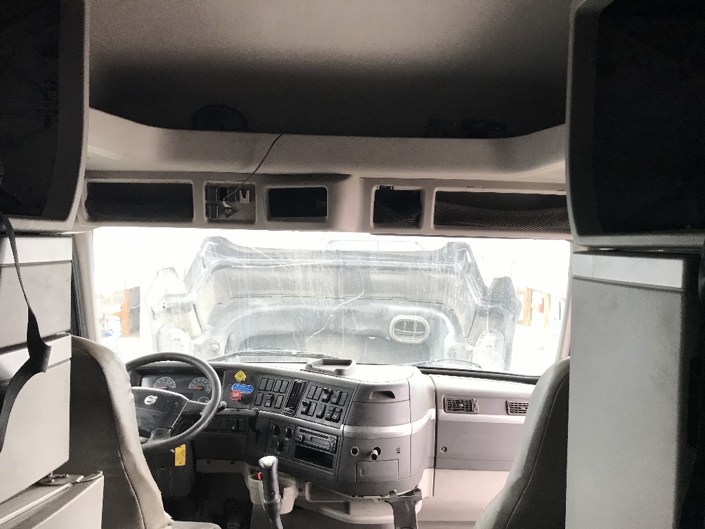Volvo VNL
