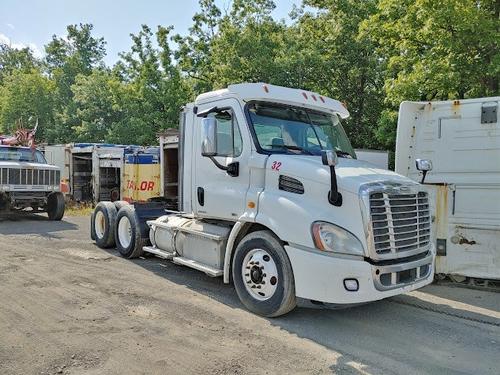 FREIGHTLINER CASCADIA
