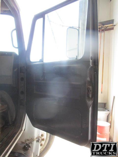 INTERNATIONAL 4700 LOW PROFILE Door Assembly, Front