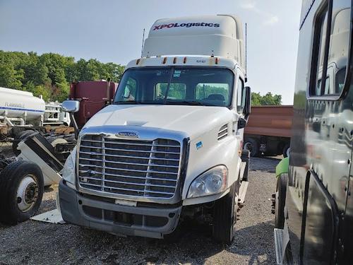 FREIGHTLINER CASCADIA 113BBC