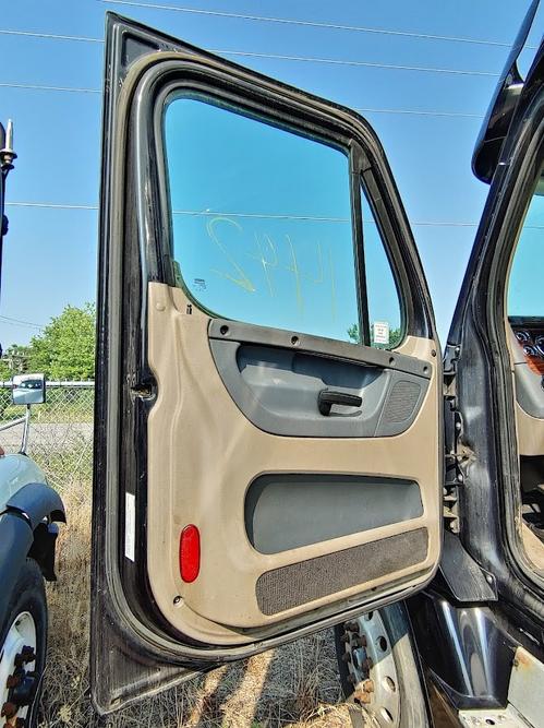 FREIGHTLINER CASCADIA