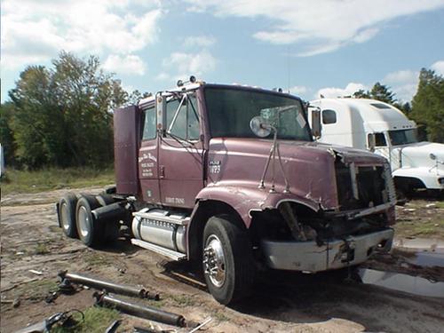 FREIGHTLINER FL112S