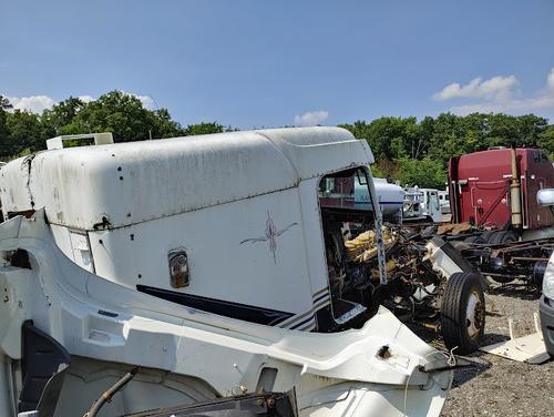 FREIGHTLINER FLD132 XL CLASSIC