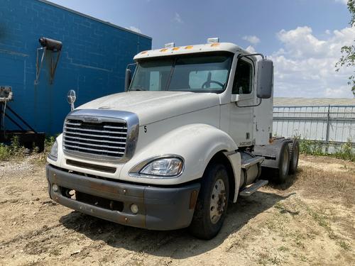 Freightliner COLUMBIA 120