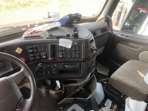 Volvo VNL