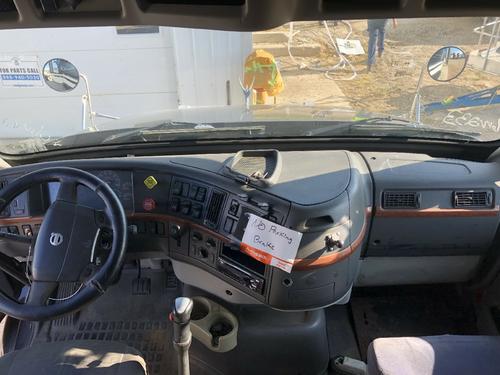 Volvo VNM