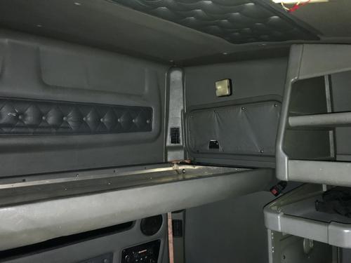 Kenworth T2000