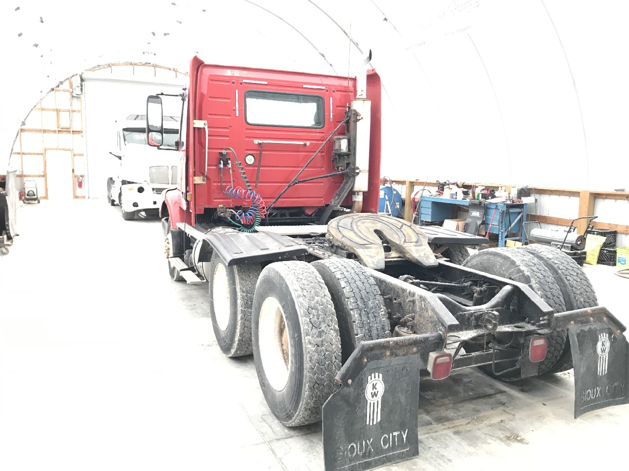 Volvo VNM