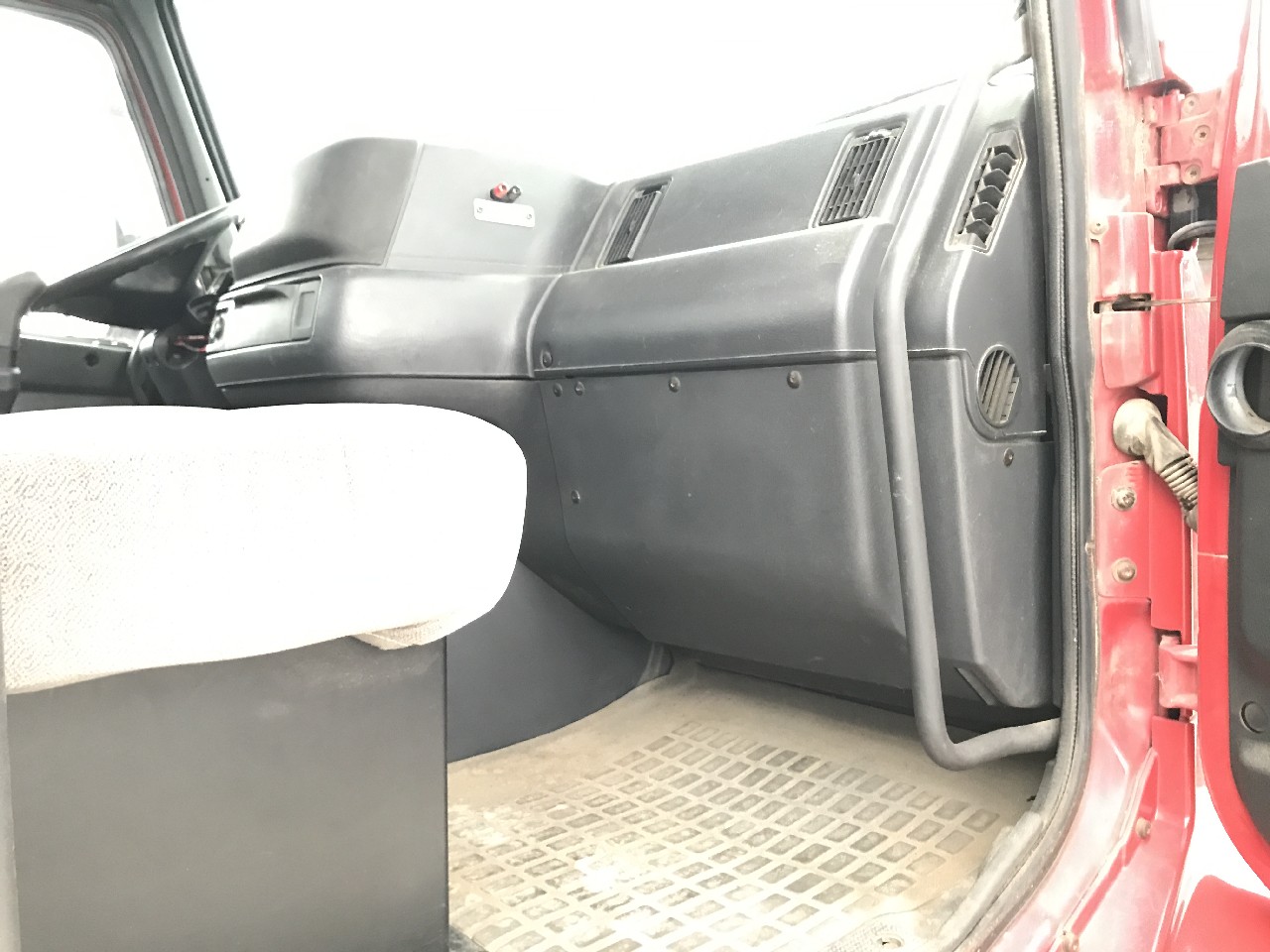 Volvo VNM