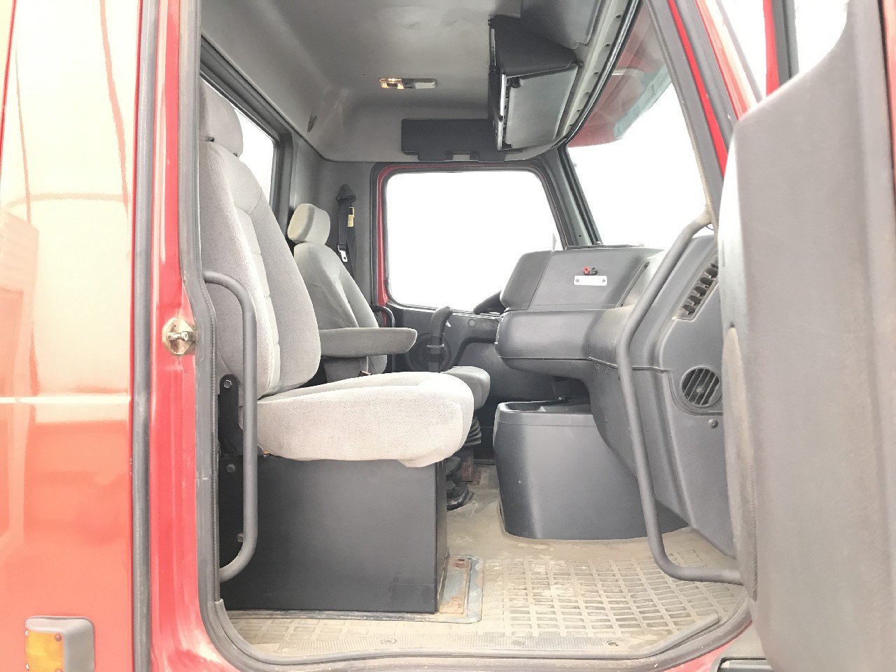 Volvo VNM
