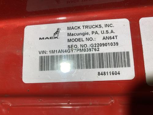 Mack AN (ANTHEM)