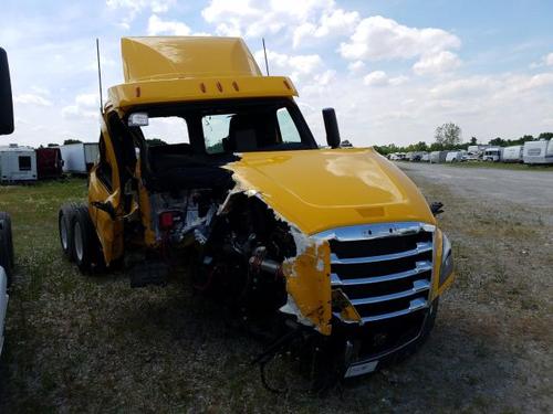 FREIGHTLINER CASCADIA 125BBC