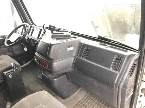 Volvo VNL