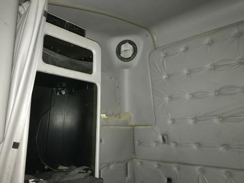 Volvo VNL