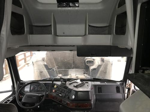 Volvo VNL