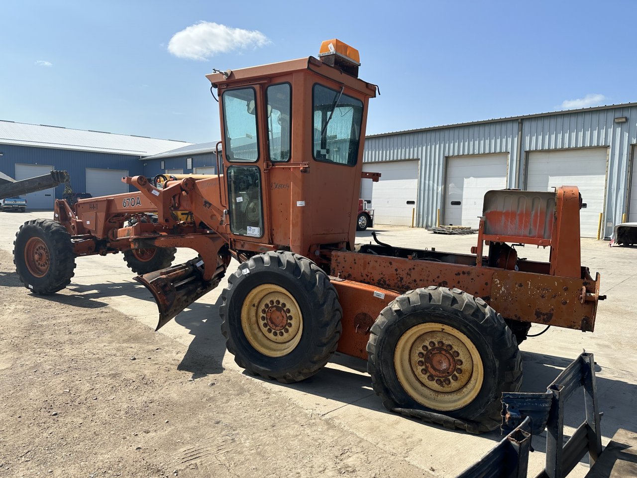 John Deere 670A