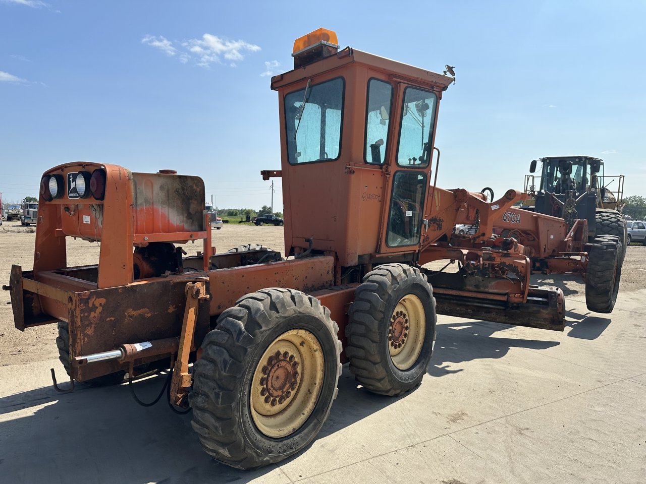 John Deere 670A