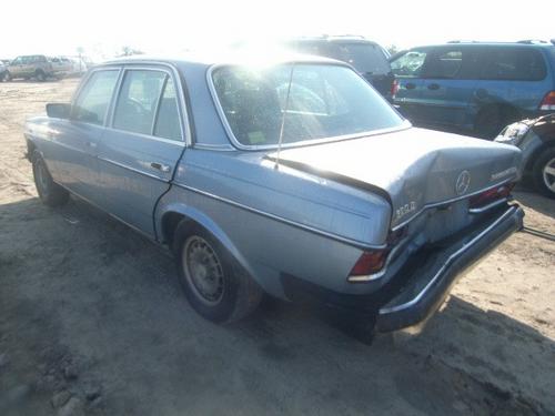 MERCEDES-BENZ MERCEDES 300D