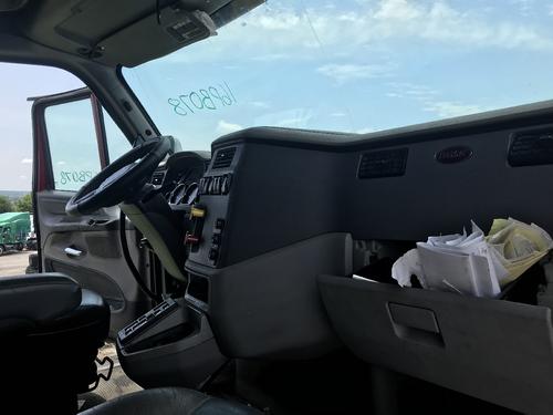 Peterbilt 587