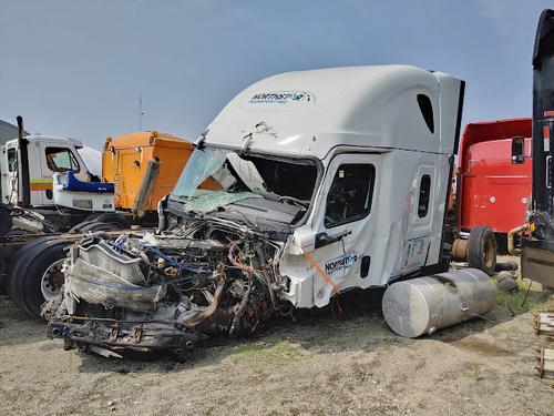 FREIGHTLINER CASCADIA