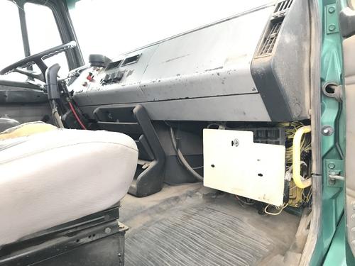 Freightliner FL112