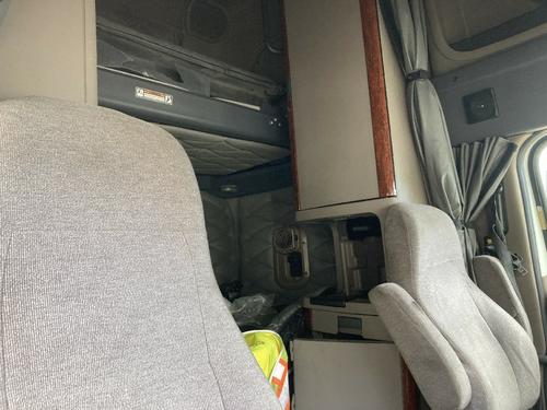Freightliner CASCADIA
