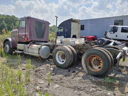 FREIGHTLINER FLD120