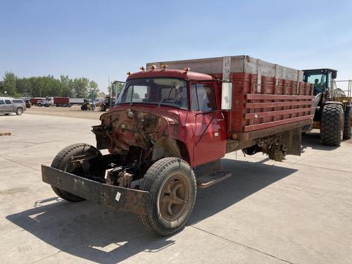 International 1600 LOADSTAR