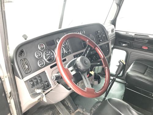 Peterbilt 384