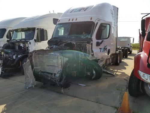 FREIGHTLINER CASCADIA 125