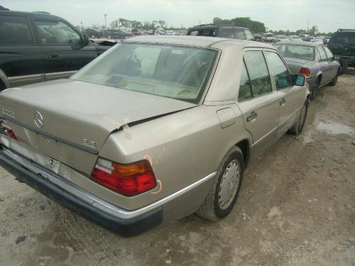 MERCEDES-BENZ MERCEDES 300E